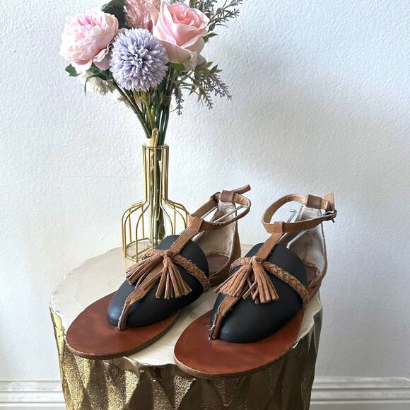 LUCKY BRAND Braided Brown Suede Leather Tassel Thong Sandals Strappy 8 38 Flats - Picture 1 of 10